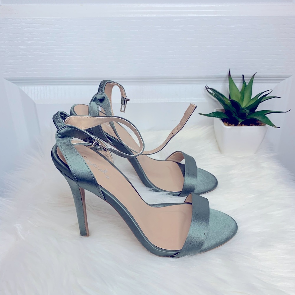 Rare Sea foam Green Satin Strap Sandal Heels - Picture 2 of 3